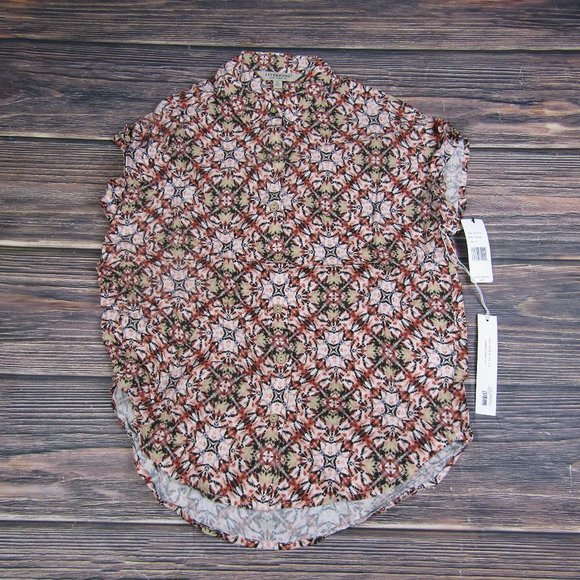 Liverpool Jeans Company Tops - Liverpool NEW NWT XS Red Sleeveless Button Up Shirt